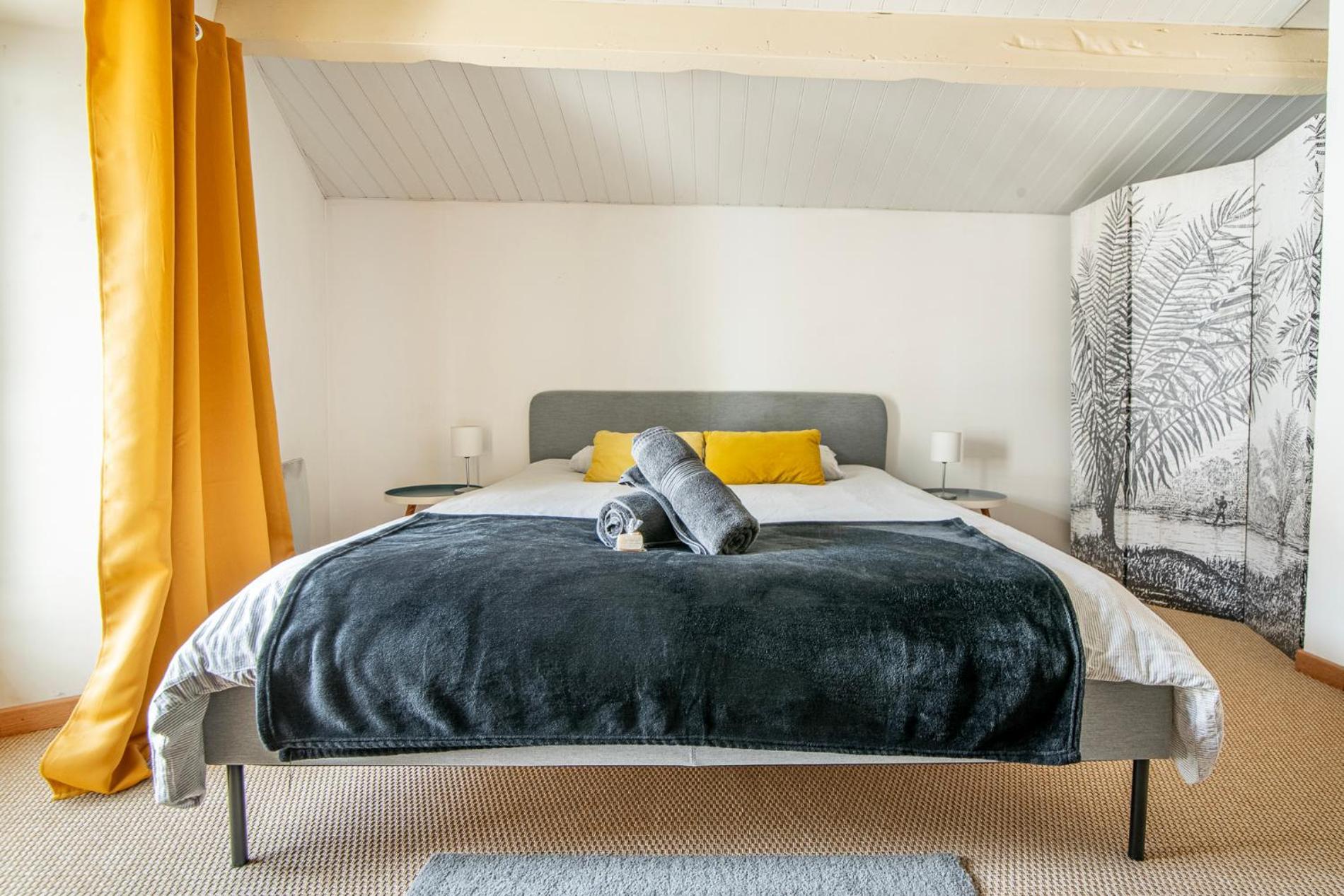 Le Nid - Hyper Centre Cholet - 25 Min Puy Du Fou Apartment Bagian luar foto